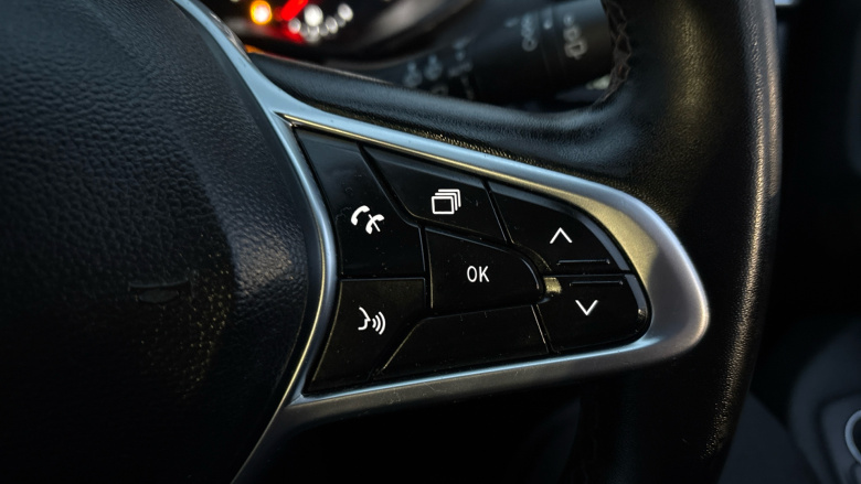 Renault Clio 1.0 TCe 90 Iconic 5dr Petrol Hatchback